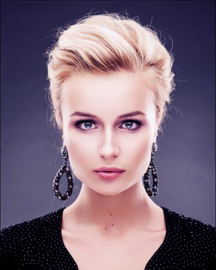 Polina Gagarina's hairstyle