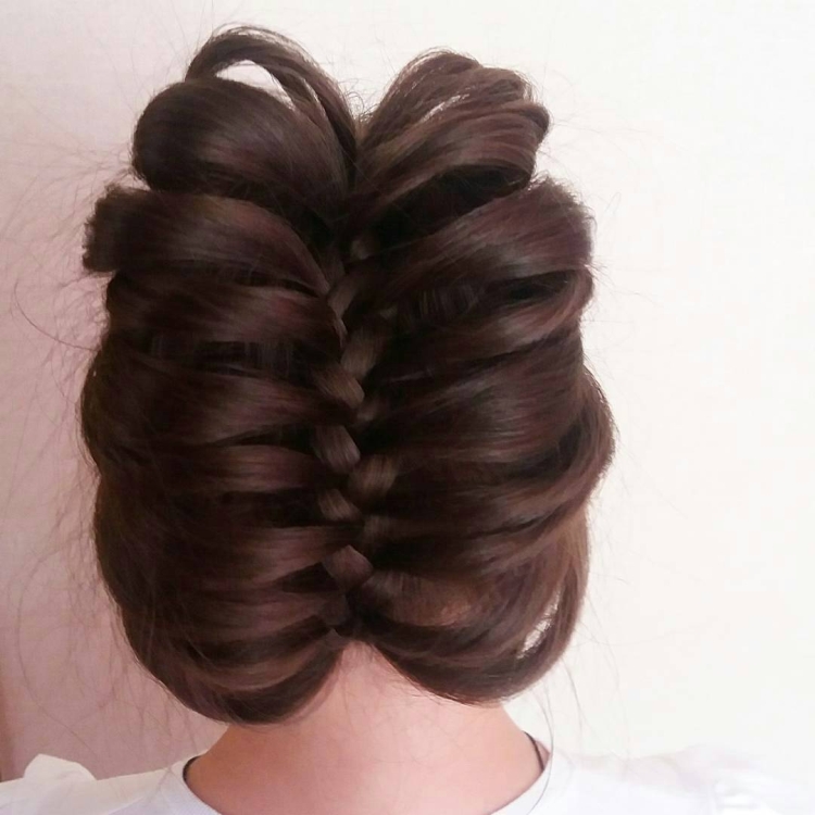 Beautiful pencil hairstyle with examples