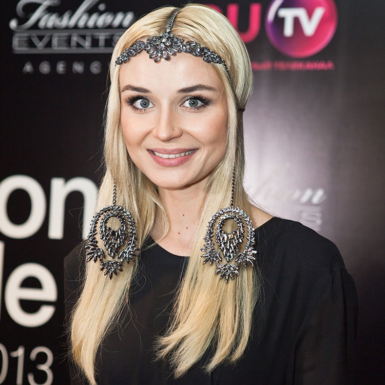 Polina Gagarina's hairstyle