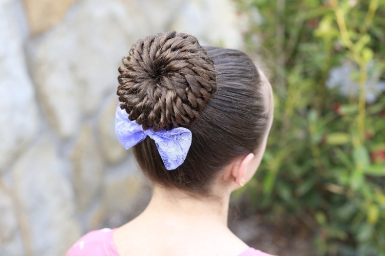 Donut hairstyle step by step