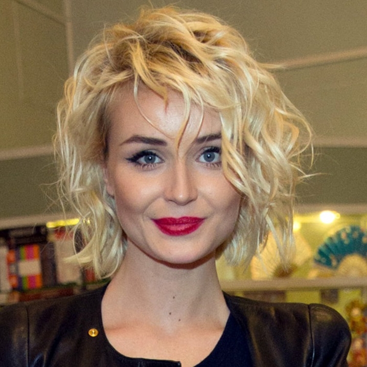 Polina Gagarina's hairstyle