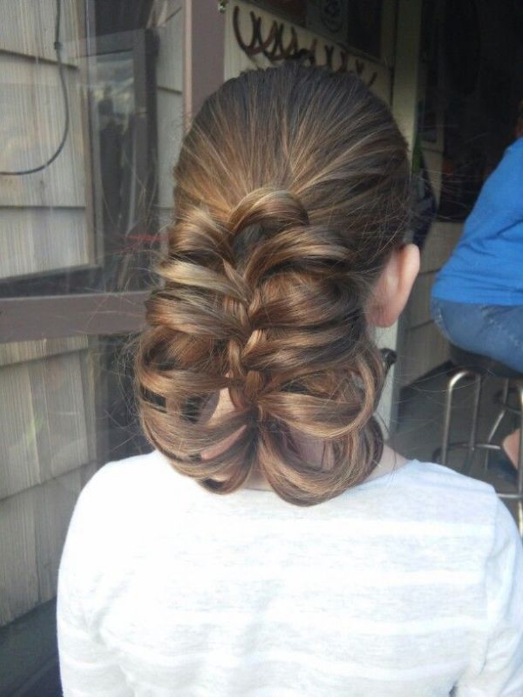 Beautiful pencil hairstyle with examples