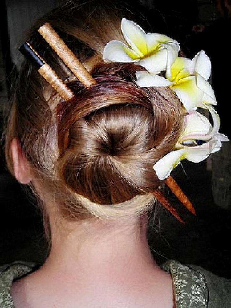 Beautiful pencil hairstyle with examples