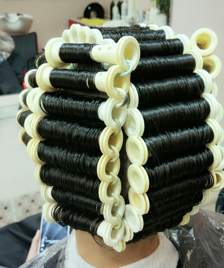 Perming hair bobbins