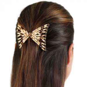 Hair clip hairstyle with barrettes