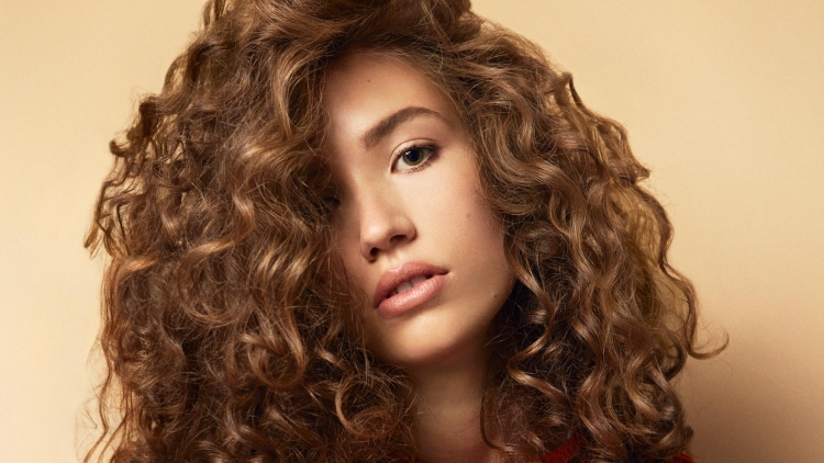 Modern types of perm hair