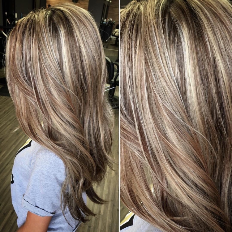 Hair highlighting in two colors