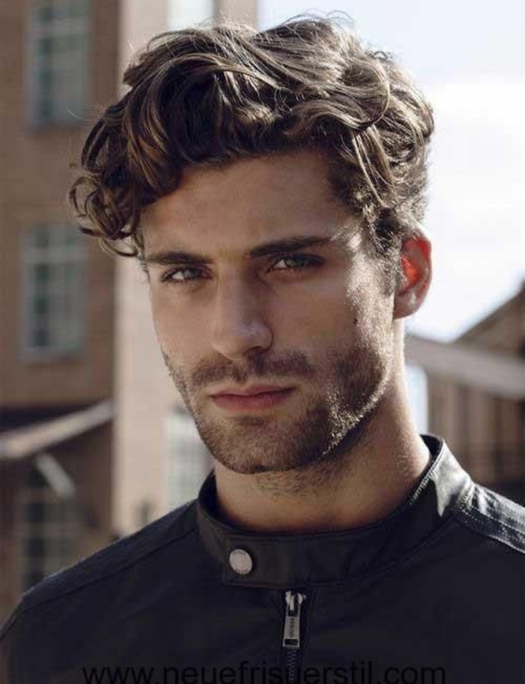 Men's haircuts for curly hair