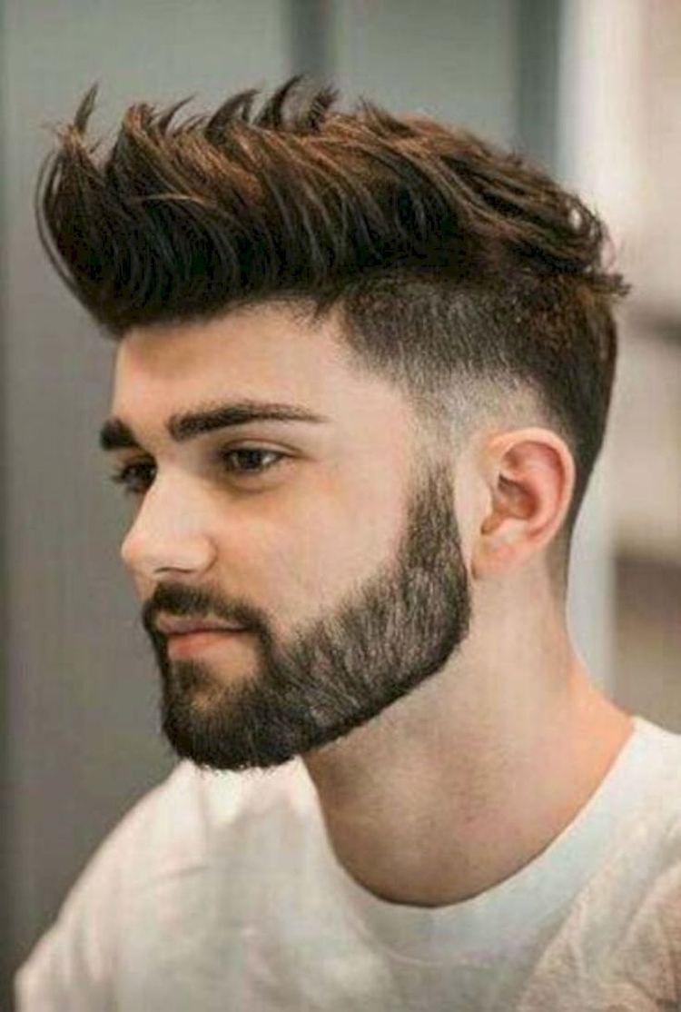 Hawk hairstyle for men