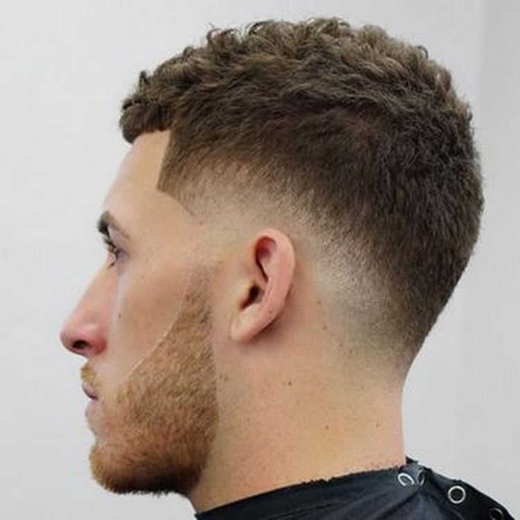 Hawk hairstyle for men