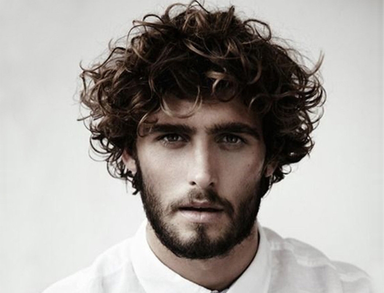 Men's haircuts for curly hair