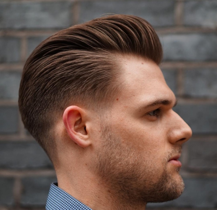 Hawk hairstyle for men