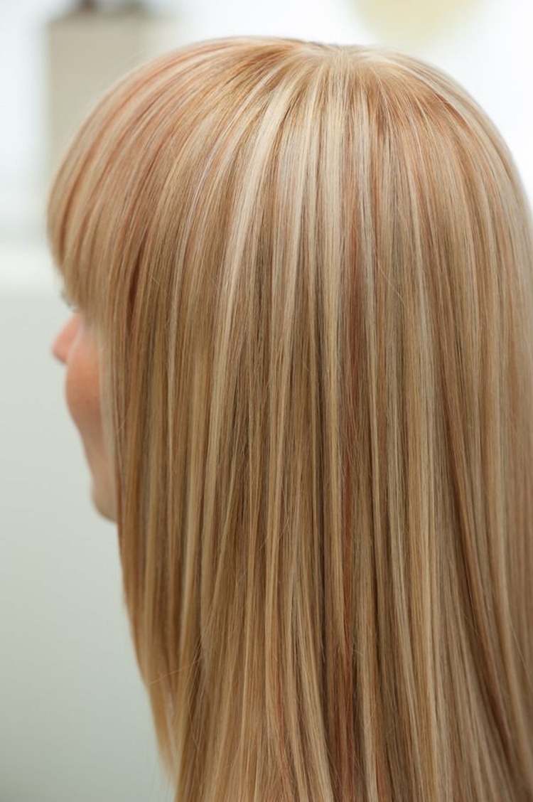 Hair highlighting in two colors