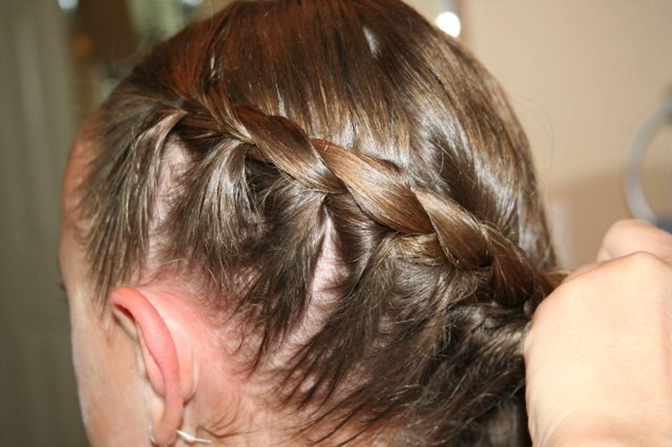 French braids for girls with step by step photos