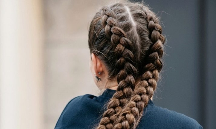 How to braid two side braids of yourself