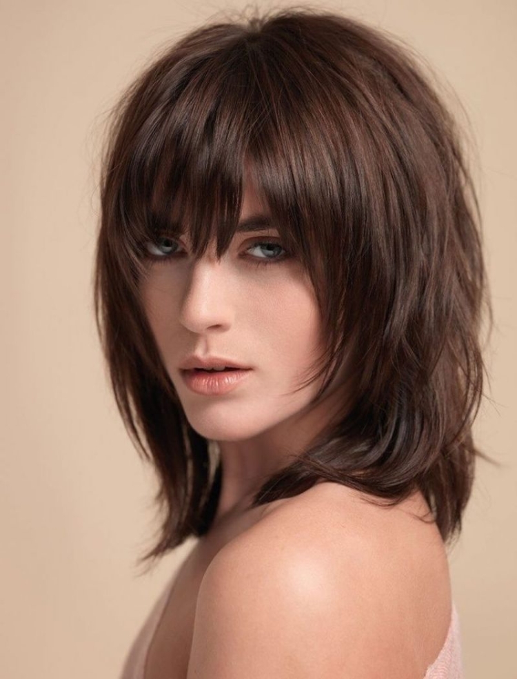 Haircut for medium hair with bangs