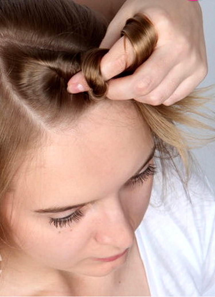 How to braid two side braids of yourself