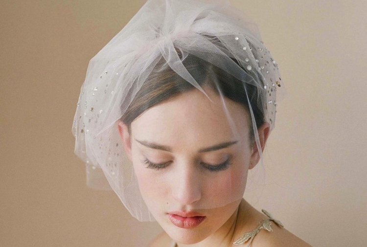 Wedding hairstyles for medium hair with a veil with bangs