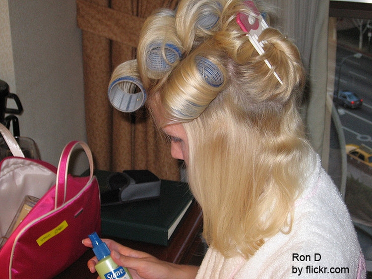 How to use Velcro curlers