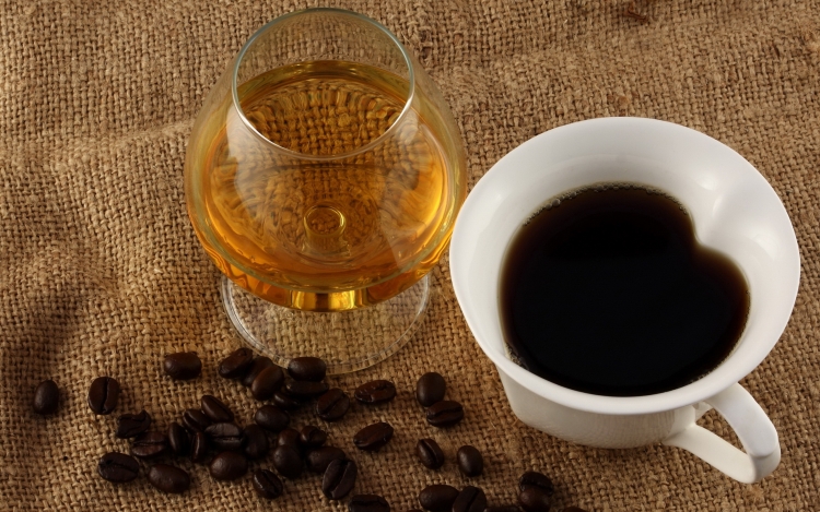 Hair mask with coffee