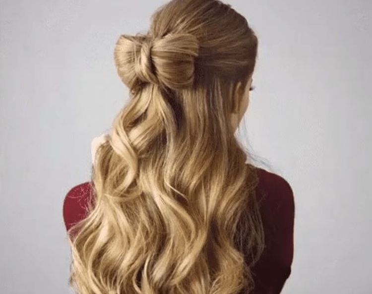 How to make a bow out of hair