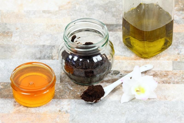 Hair mask with coffee