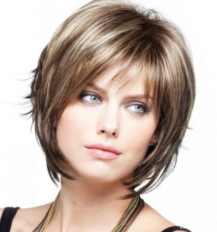 Haircut for short hair with bangs