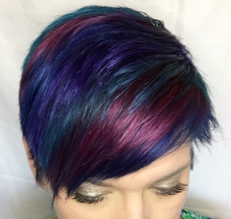 Colored highlights for short hair