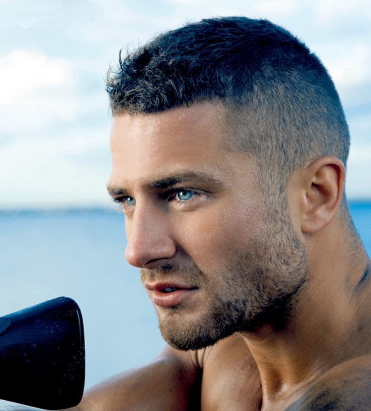 Men's sports hairstyle