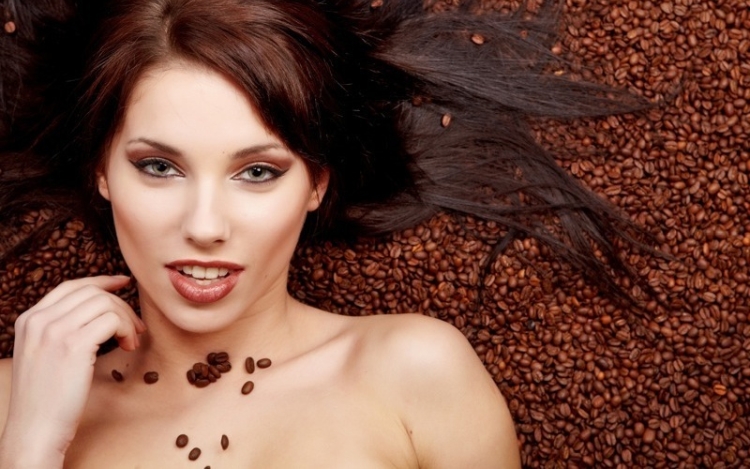 Hair mask with coffee