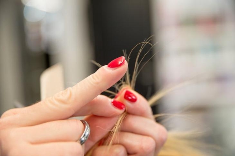 Hair mask for split ends at home