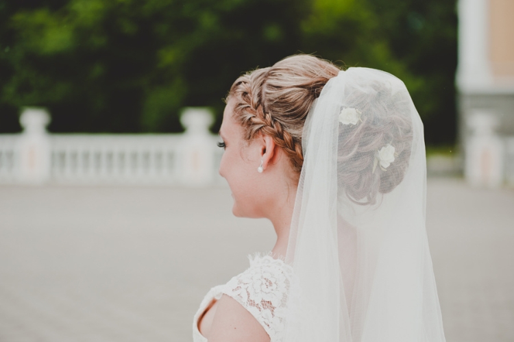 Wedding hairstyles for medium hair with a veil with bangs