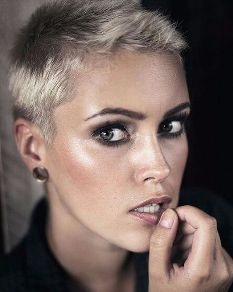 Women's ultra short haircuts