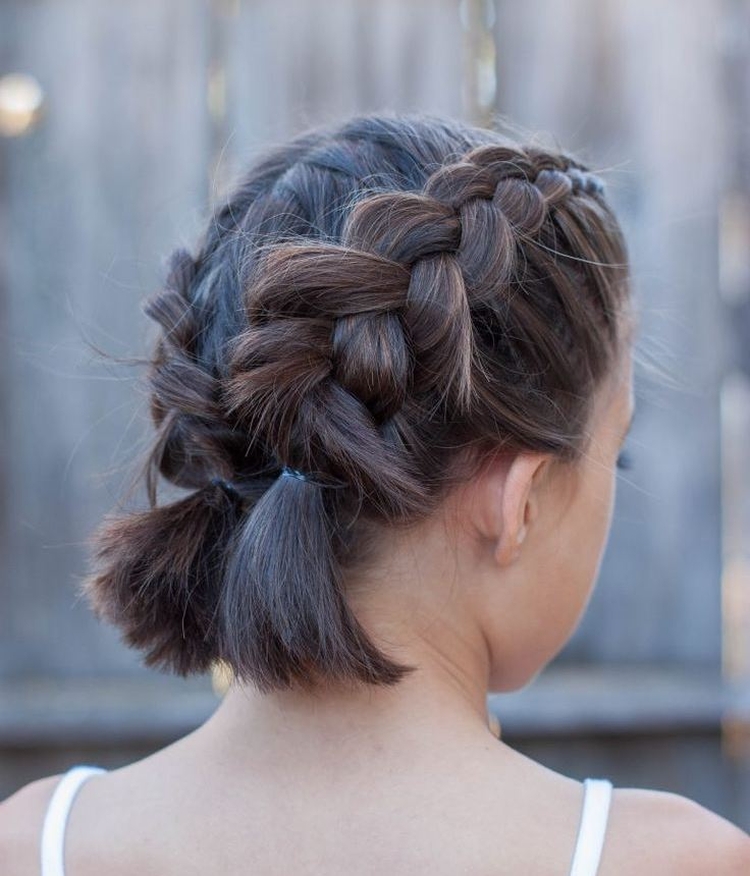 How to braid two side braids of yourself