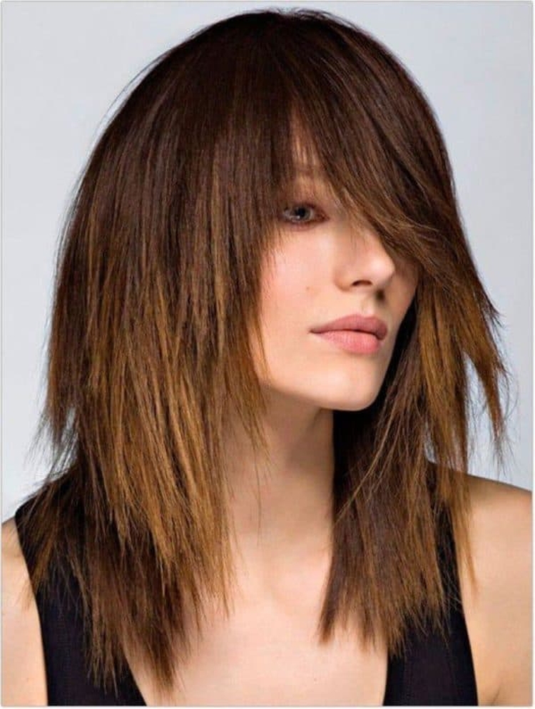 Asymmetrical haircuts for long hair