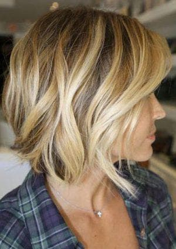 Colored highlights for short hair