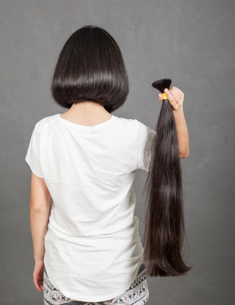 How to dispose of hair after a haircut / Where to put your hair after a haircut