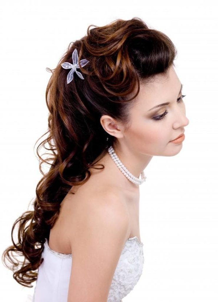 Hairstyles with curled hair