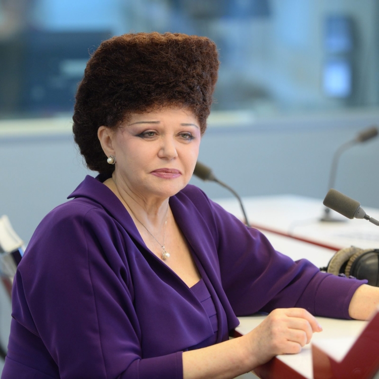 Valentina Petrenko's hairstyles