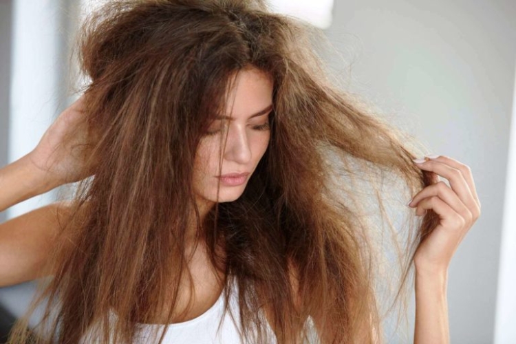 What to do to prevent frizz from hair