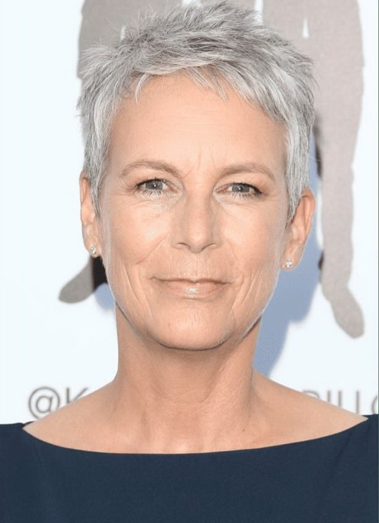 Short hairstyle for a woman of 50