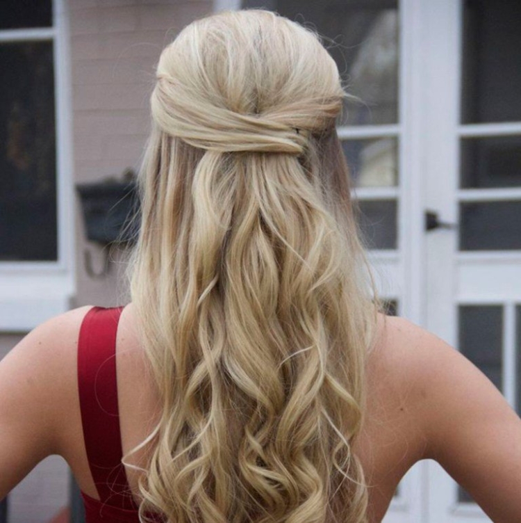 Hairstyles for medium hair for wedding guests