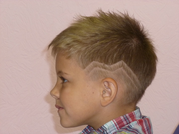 Hairstyles for boys 10 years old fashionable