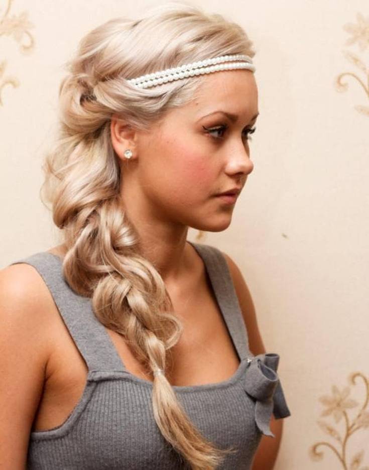 Side hairstyles with curls