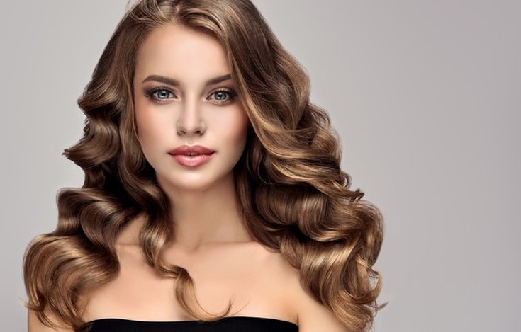 Fashionable hair colors for brown-haired women and the palette and recommendations for dyeing