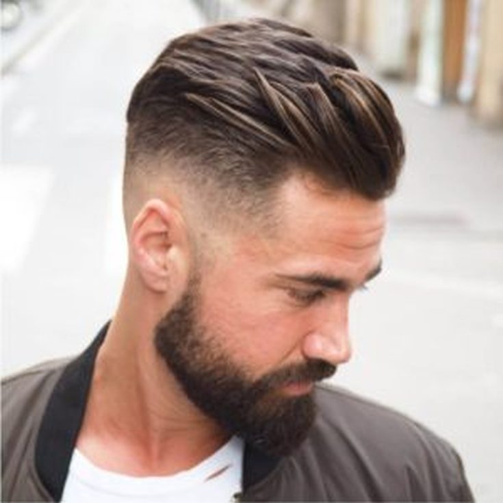 Men's haircuts for a round face