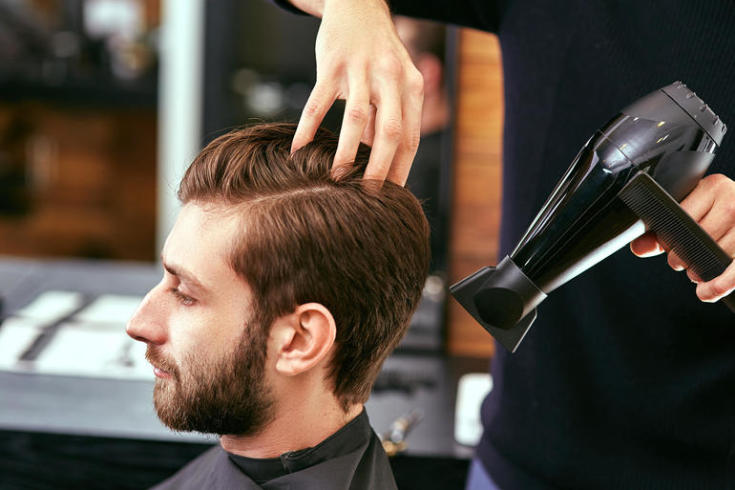 Men's haircuts for a round face