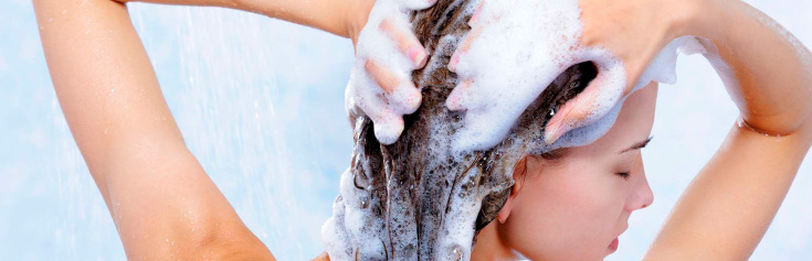 How to clean your scalp at home