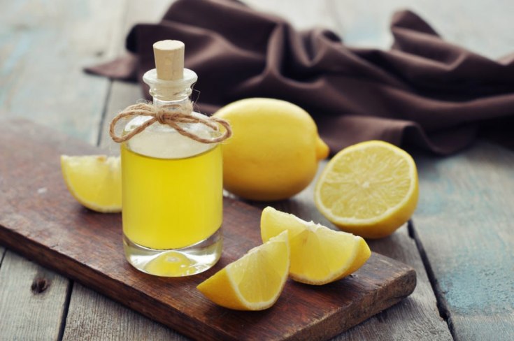 Lemon oil for hair