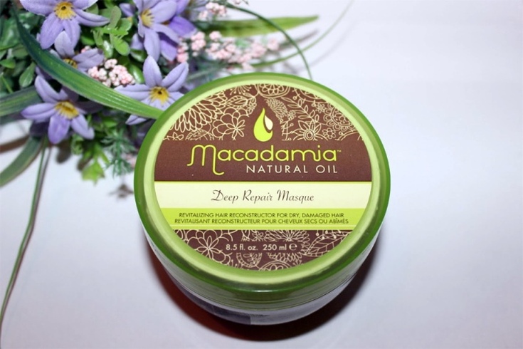 Macadamia oil for hair